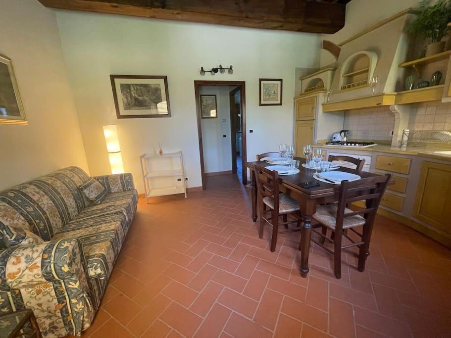 Casa Vacanza Villaggio Poggio Rosso Arezzo Zewnętrze zdjęcie